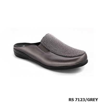 D23 Model RS 7123 - Orthotic Sandals