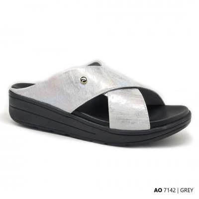 D42 Model AO 7142 - Orthotic Sandals