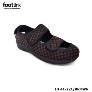 D221 Model DI 41-221 - Diabetic Shoe